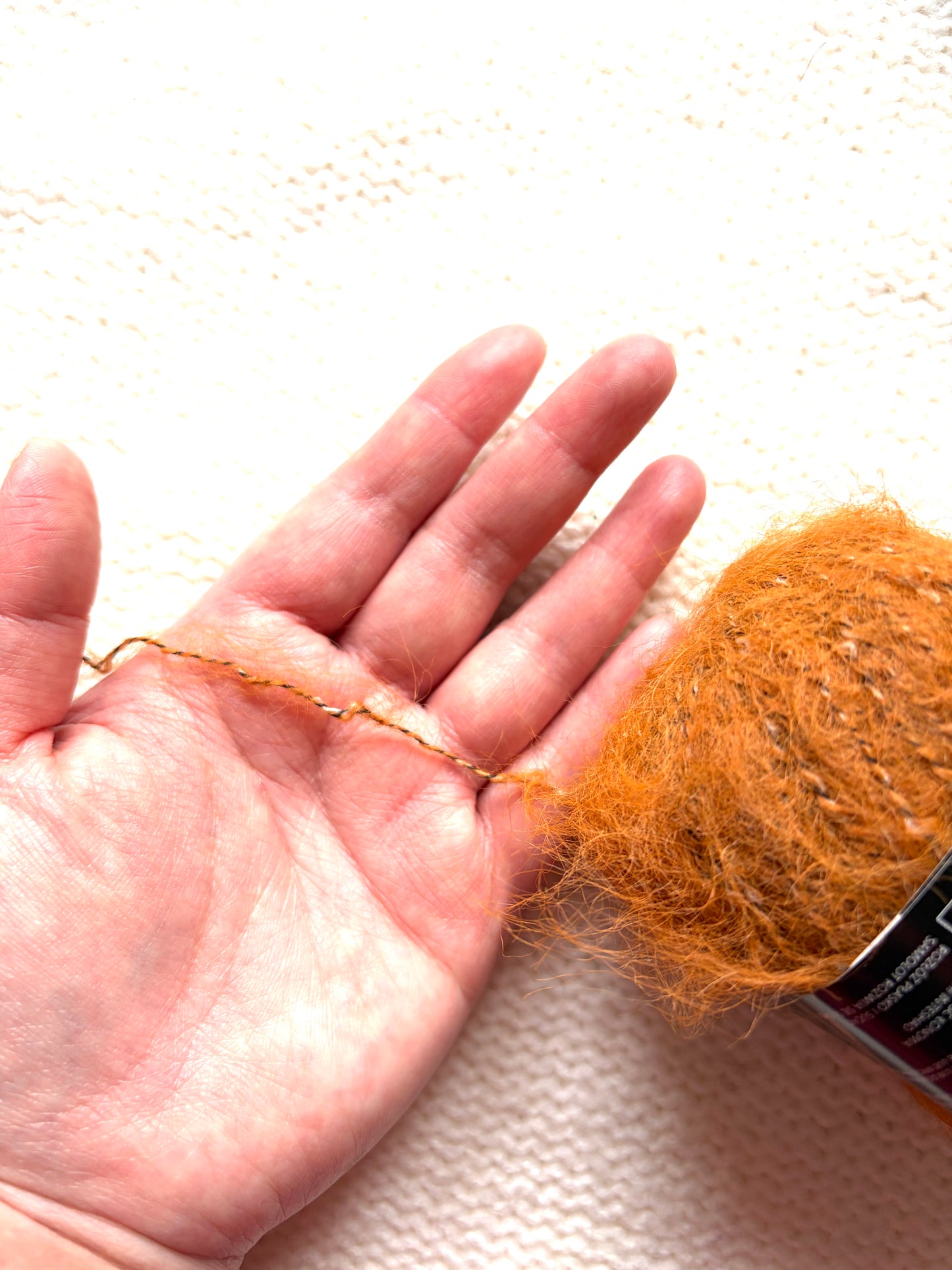 6 balls x 25g Mohair Alpaca yarn : Mohair + Alpaca + Acrylic : colour 14