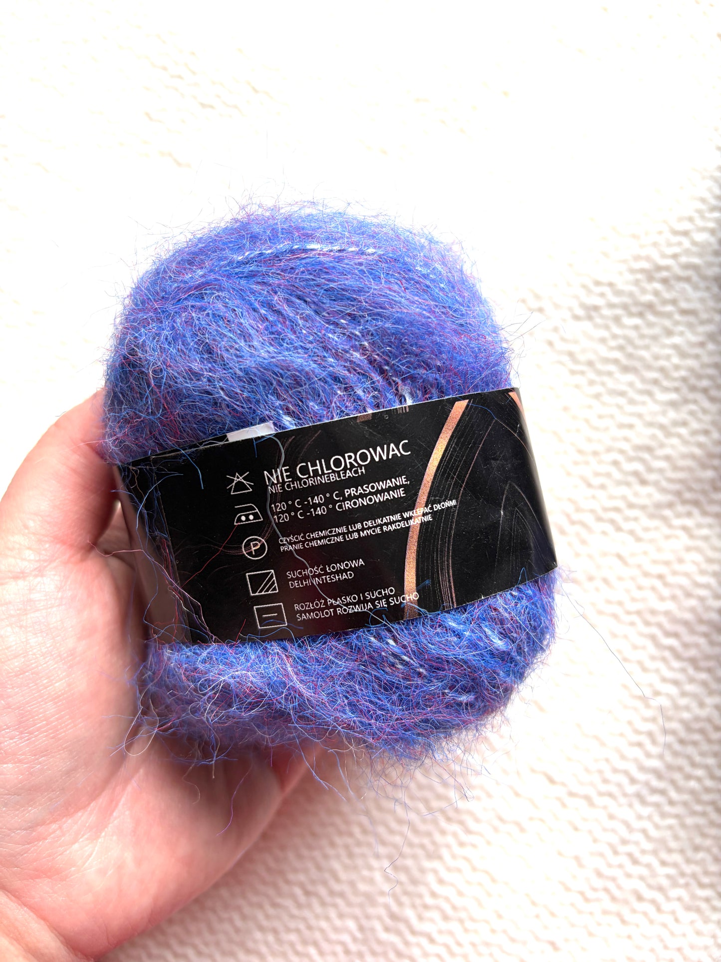 6 balls x 25g Mohair Alpaca yarn : Mohair + Alpaca + Acrylic : colour 08