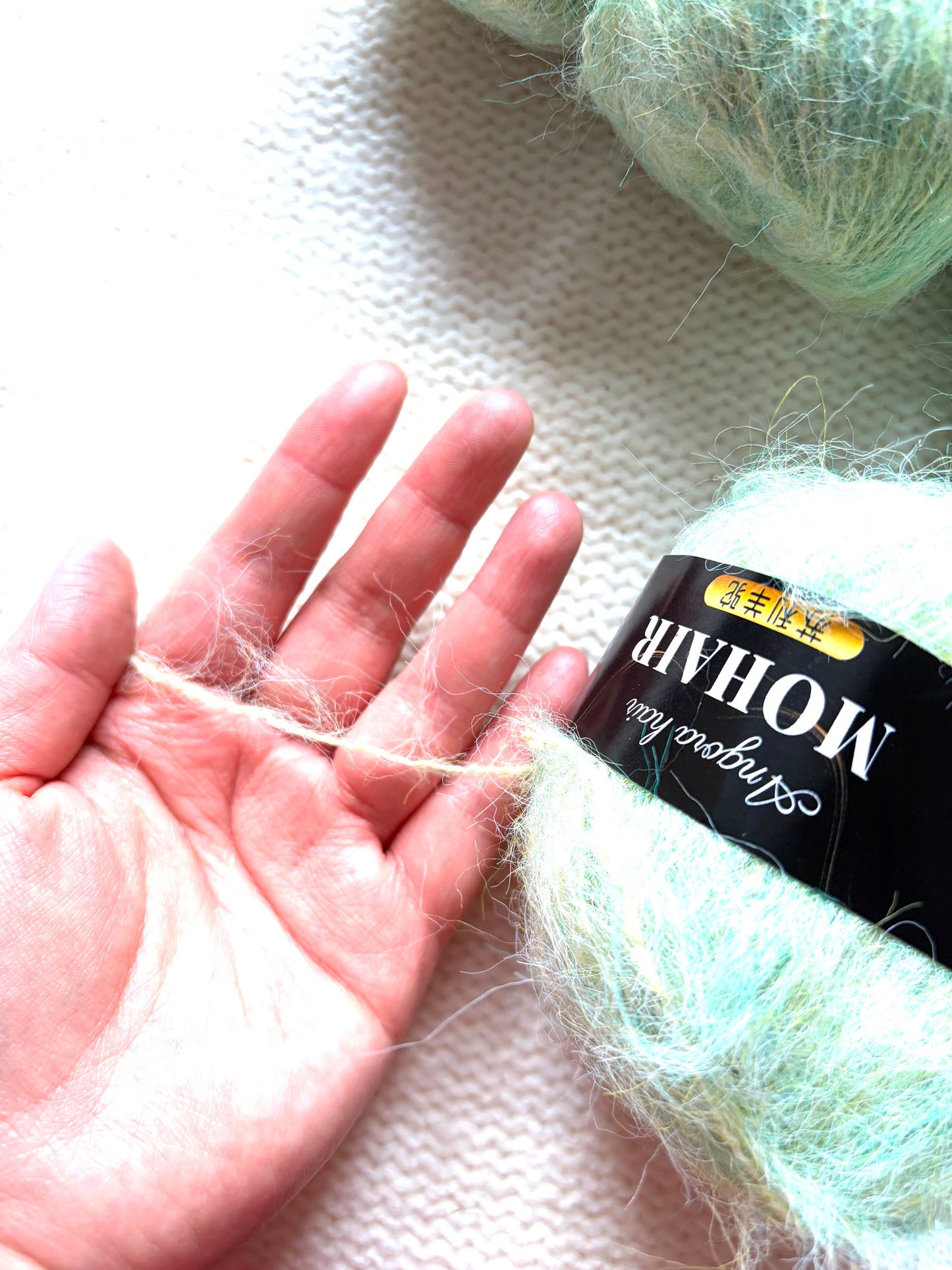 6 balls x 25g Mohair Alpaca yarn : Mohair + Alpaca + Acrylic : colour 10