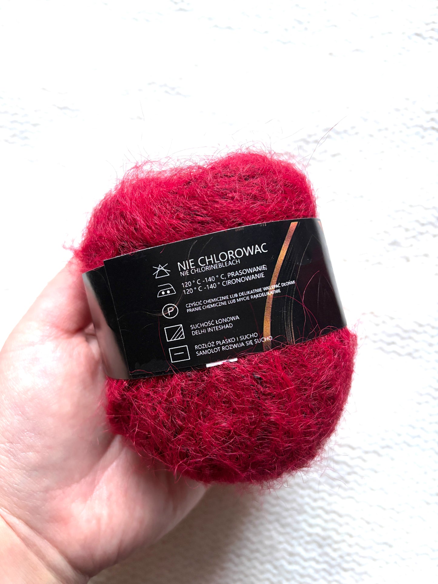 6 balls x 25g Mohair Alpaca yarn : Mohair + Alpaca + Acrylic : colour 06