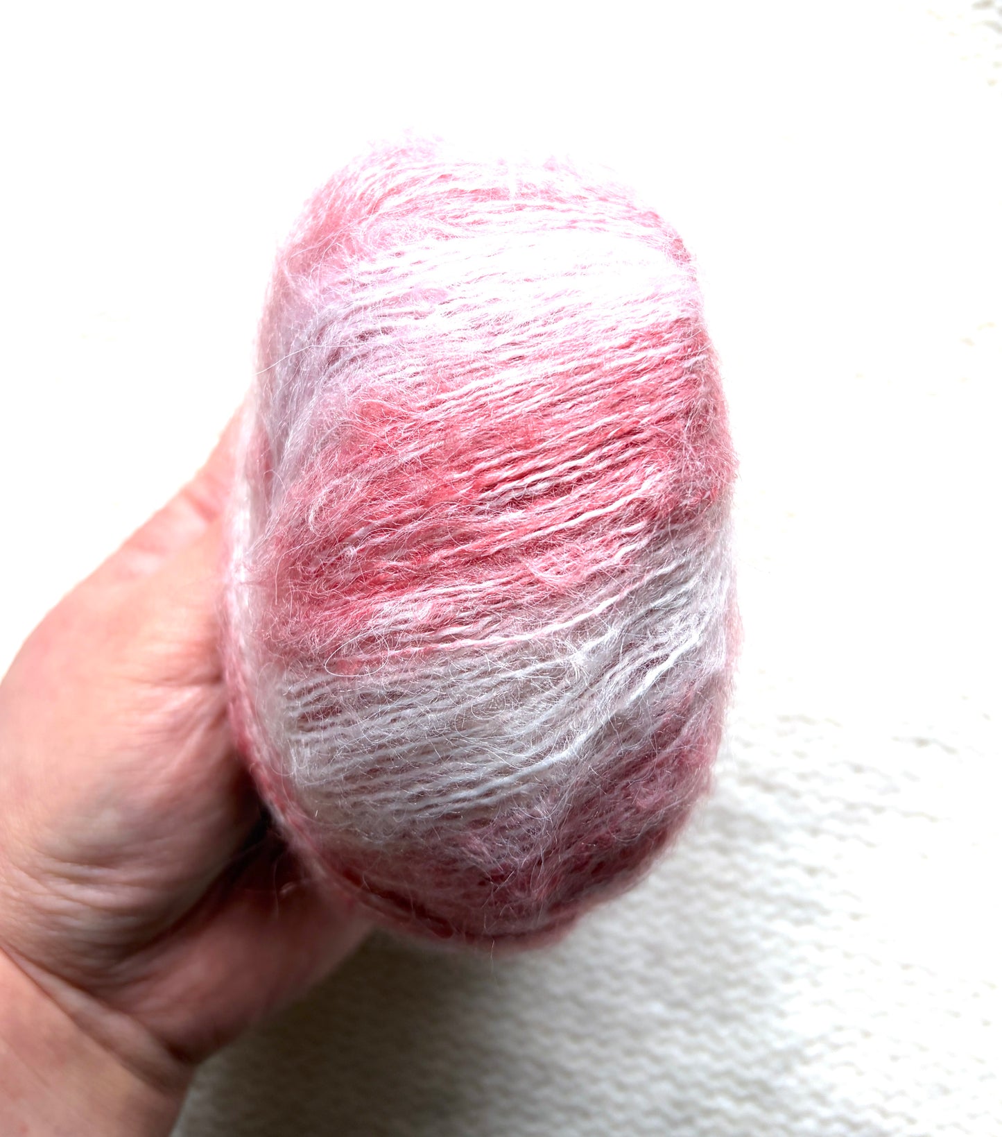 4 balls x 25g Cashmere Mohair yarn : Mohair + Wool + Cashmere + Nylon : Colour 20