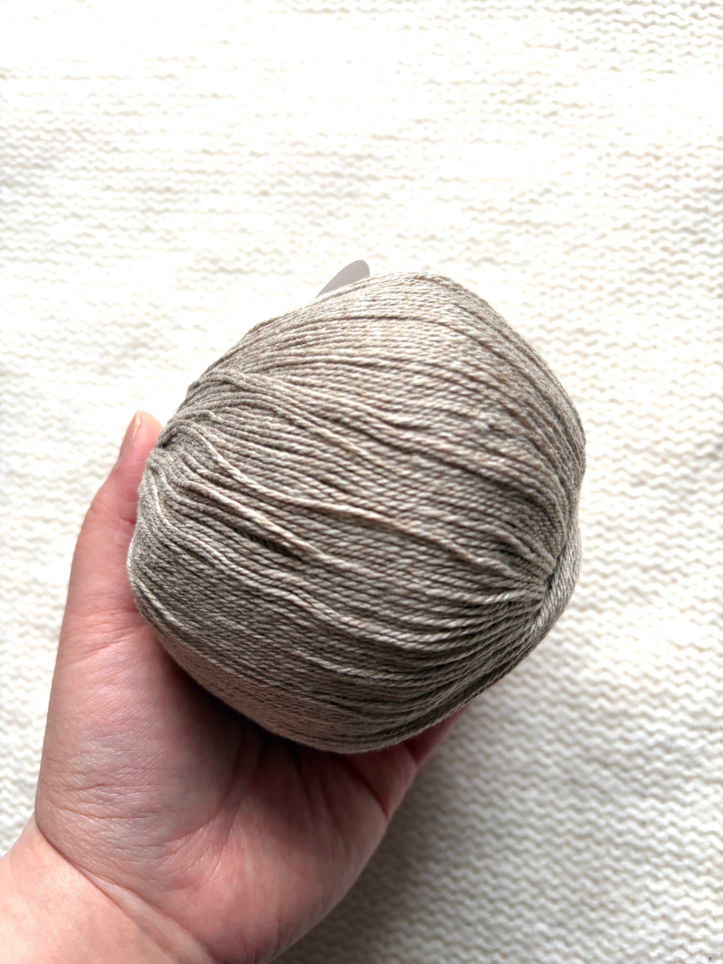 3 balls x 50g Cashmere yarn : 100% Cashmere : 04 Camel