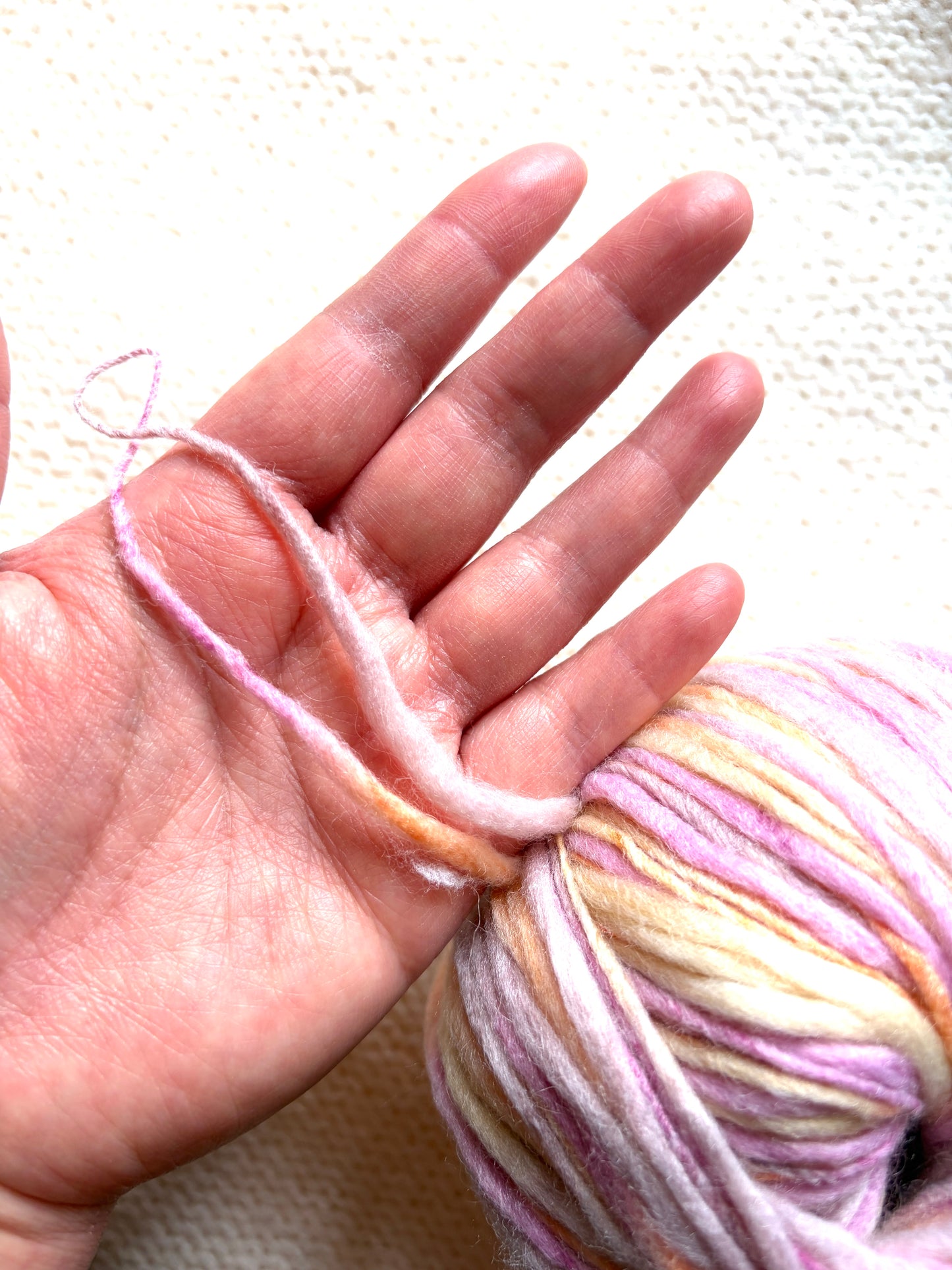 3 balls x 50g Australian Wool Blend Uneven / Slub yarn : Colour 05