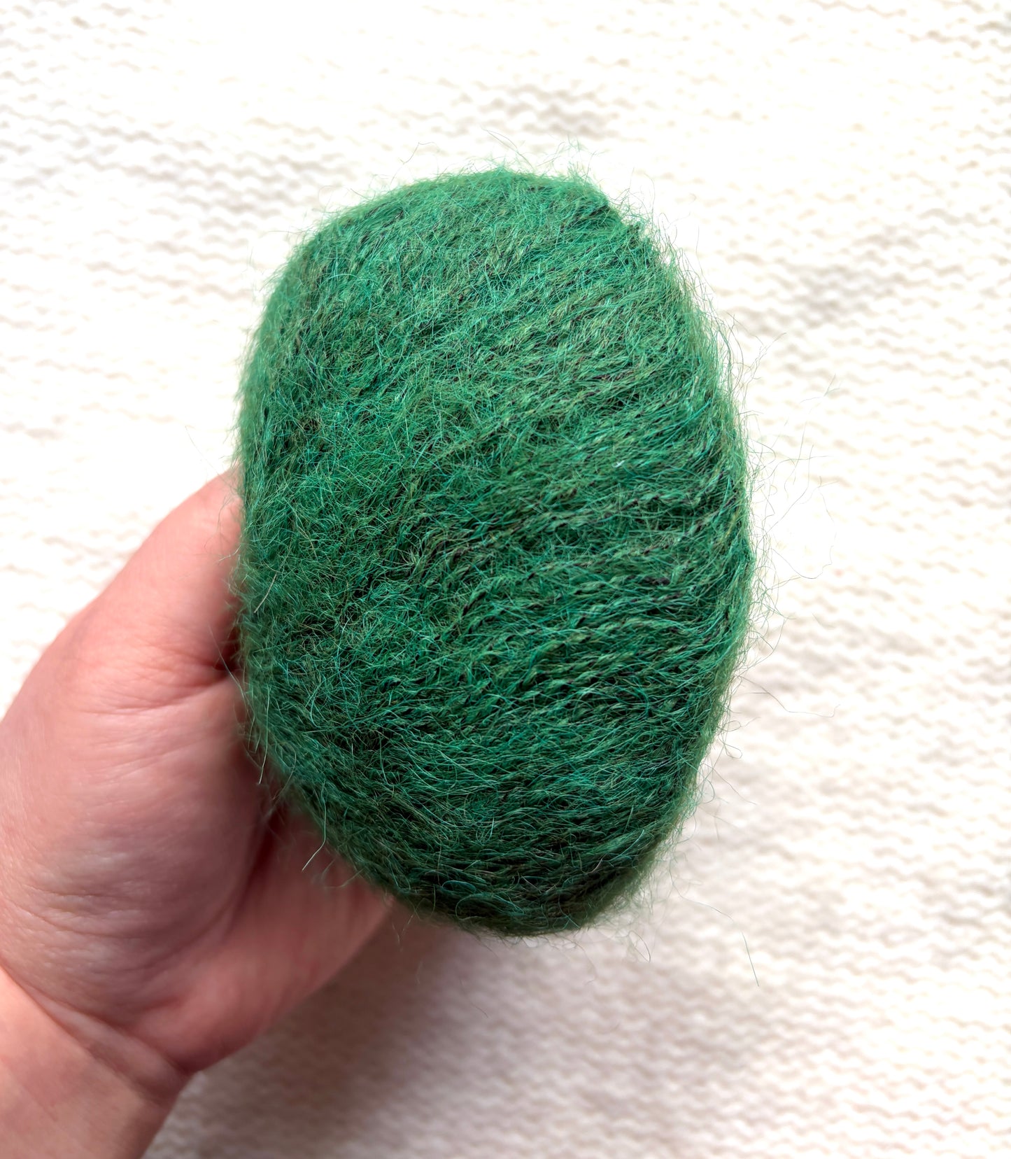 6 balls x 25g Alpaca Mohair yarn : Mohair + Alpaca + Acrylic : Colour 20 Forest Green