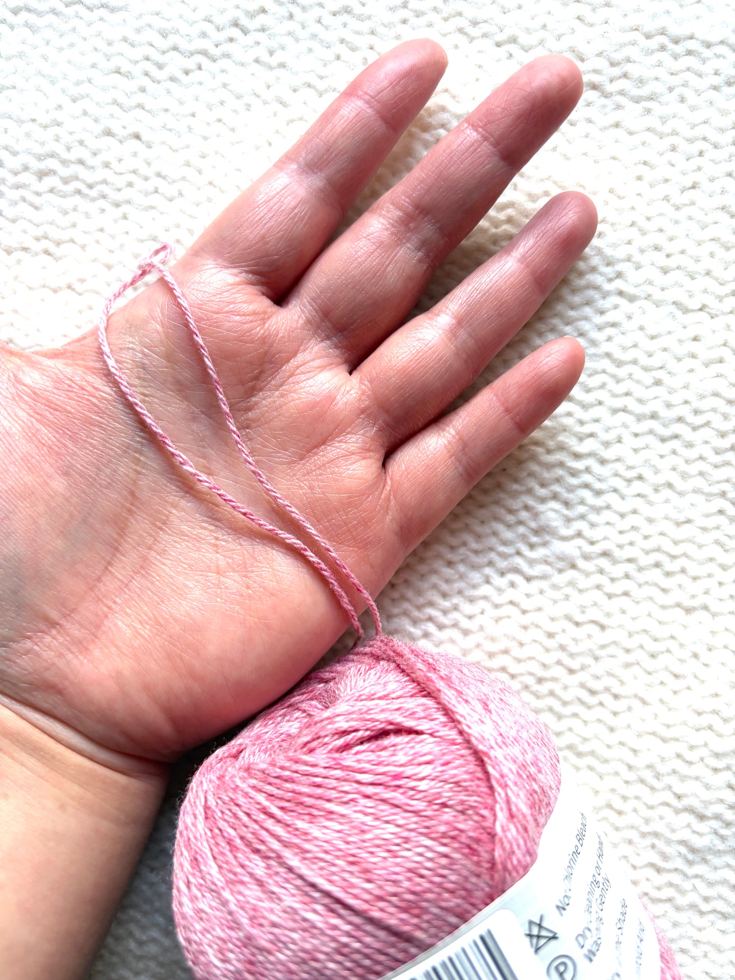 3 balls x 50g Cashmere Ultra Soft Yarn : 80% Cashmere : 22 Rose Pink