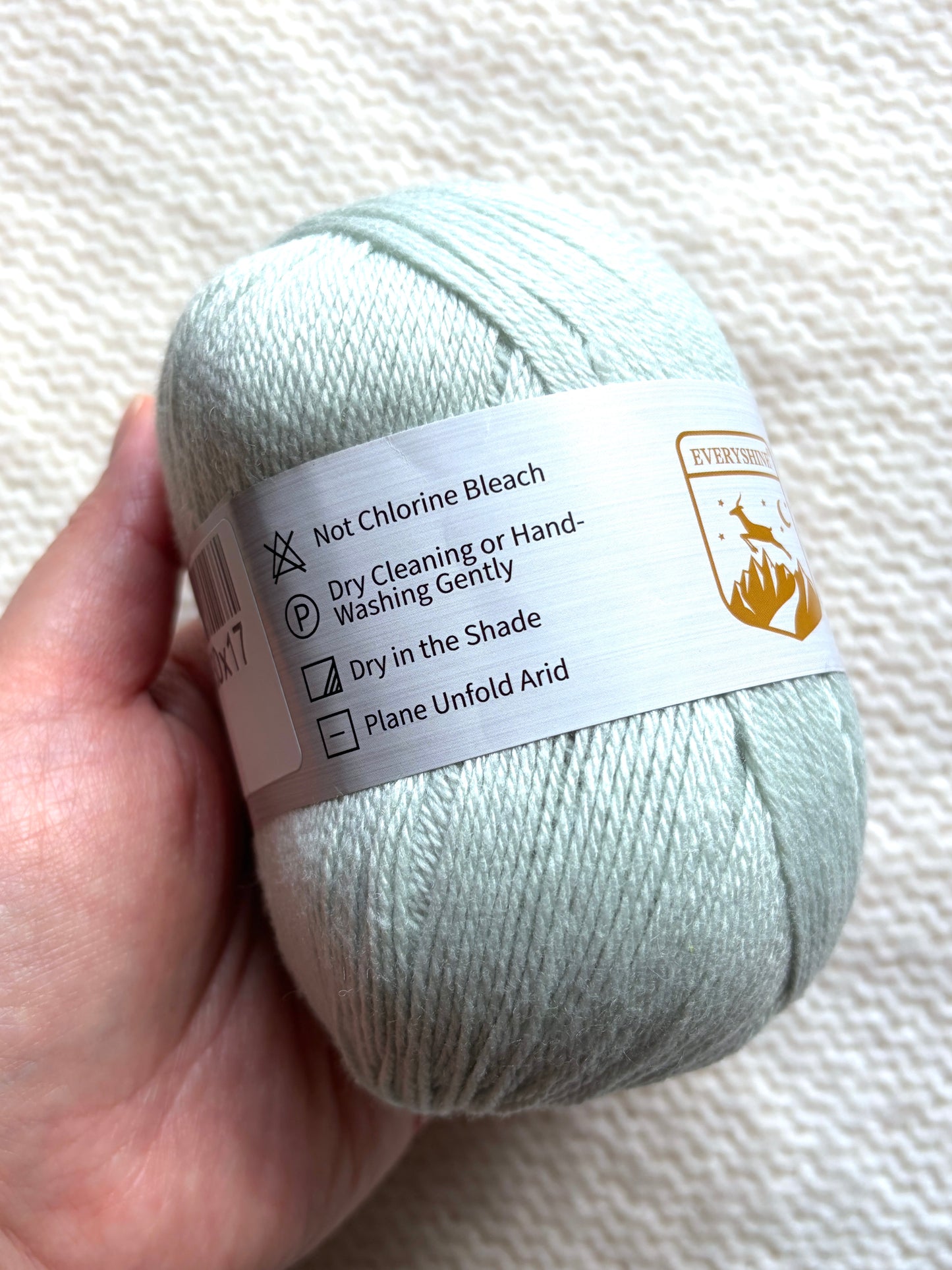 3 balls x 50g Cashmere Ultra Soft Yarn : 80% Cashmere : 17 Mint Green