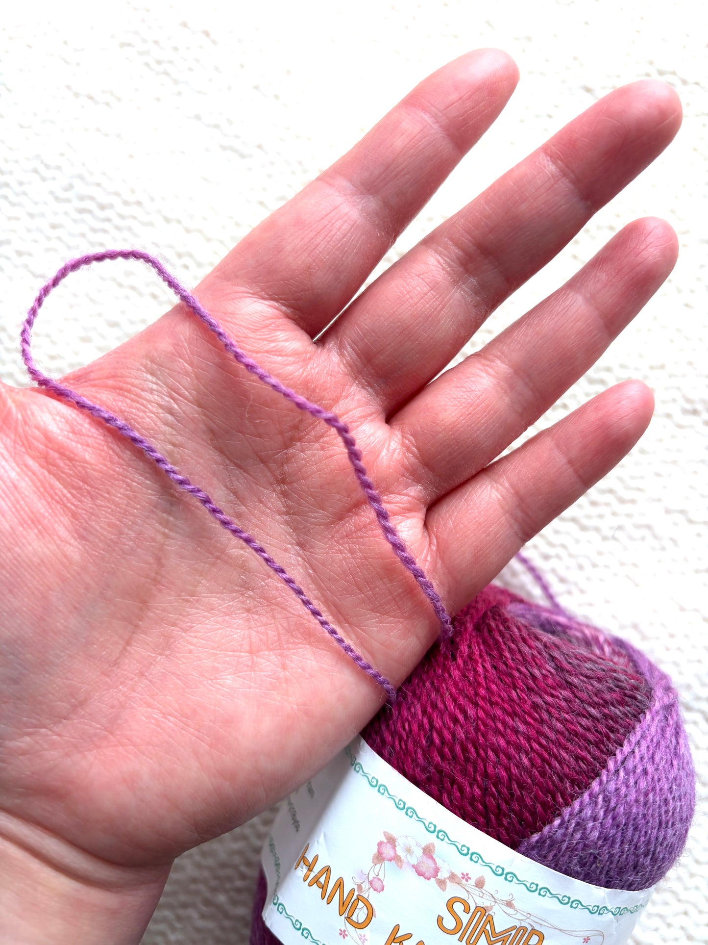 3 balls x 50g Gradient Wool Blend yarn : 80% Wool + Nylon : Pink Purple