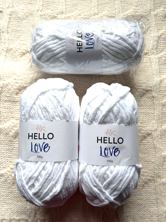 2 balls x 100g Hello Love Chenille Yarn Super Bulky Polyester - White