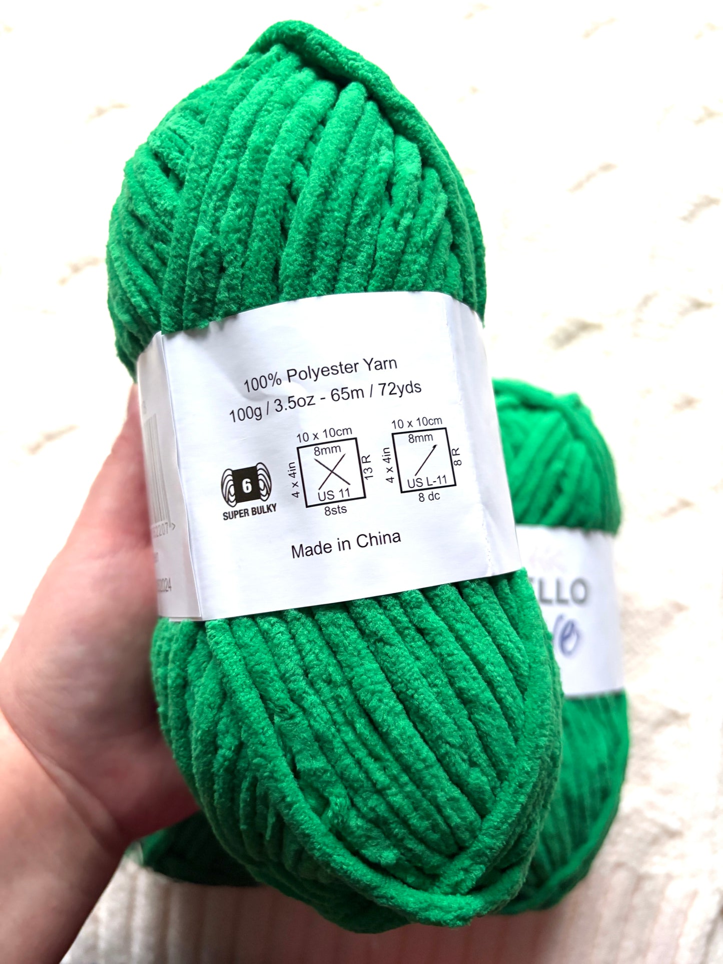 2 balls x 100g Hello Love Chenille Yarn Super Bulky Polyester - Green