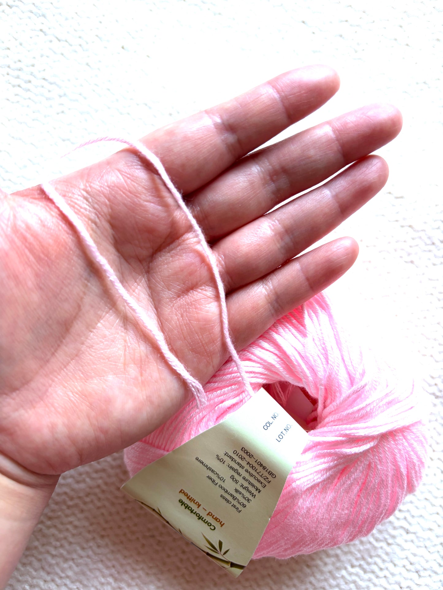 5 balls x 50g Cashmere Silk yarn : Cashmere + Silk + Bamboo fiber : 06 Pastel Pink