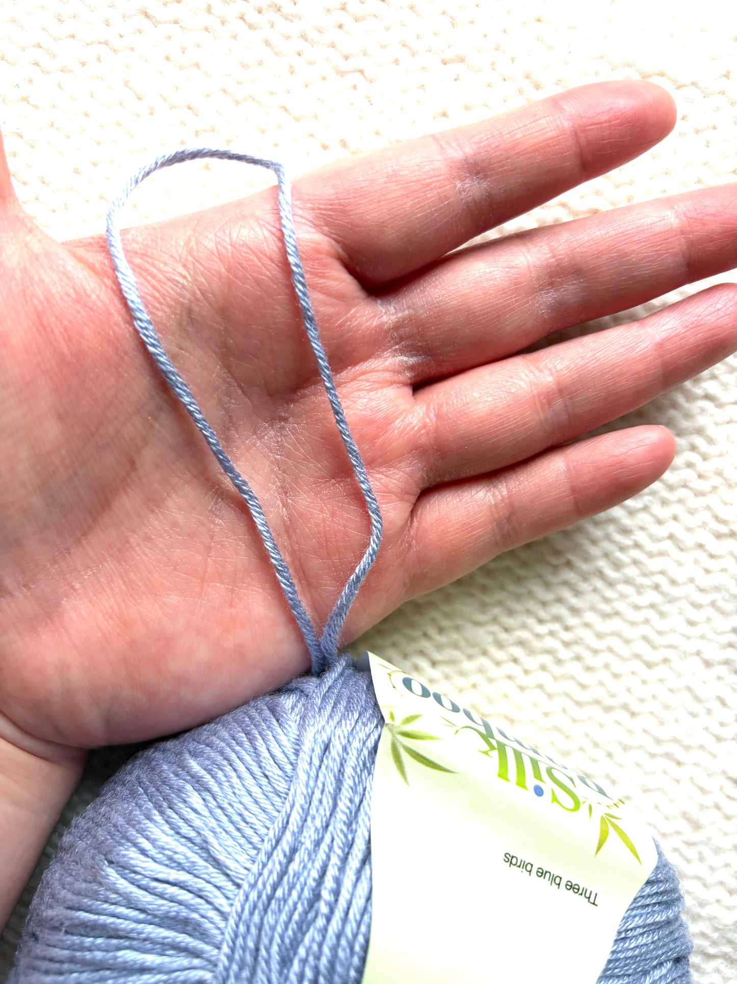 5 balls x 50g Cashmere Silk yarn : Cashmere + Silk + Bamboo fiber : 08 Slate Grey
