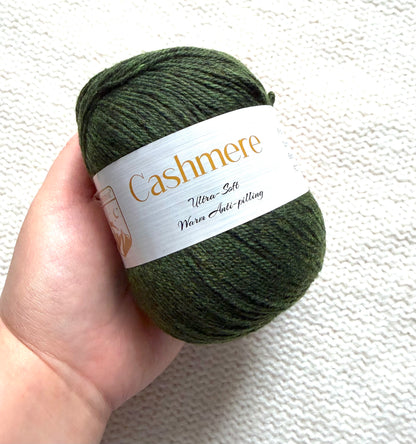 3 balls x 50g Cashmere Ultra Soft Yarn : 80% Cashmere : 21 Forest Pine