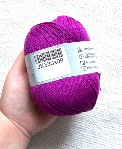 3 balls x 50g Cashmere Ultra Soft Yarn : 80% Cashmere : 09 Vibrant Magenta
