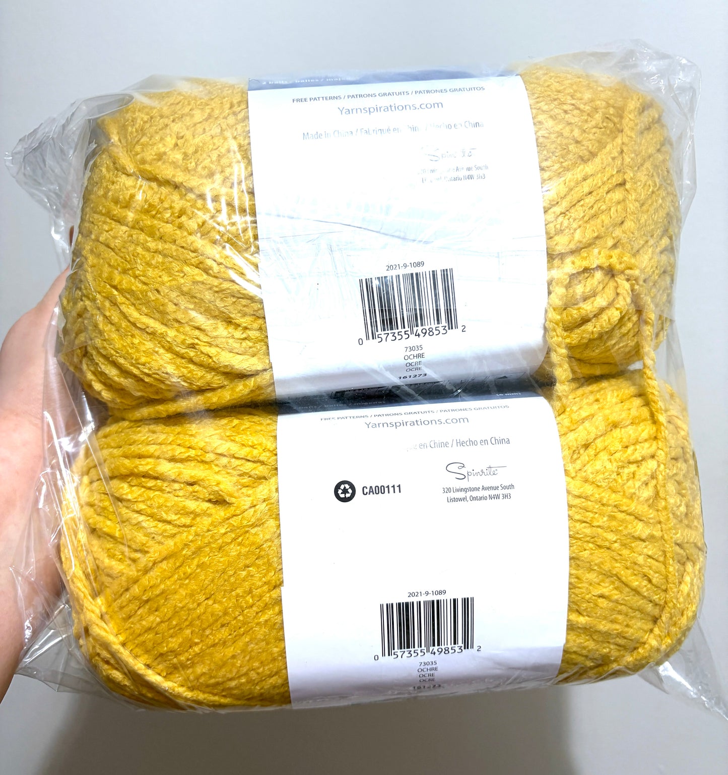 2 Balls x 255g Bernat Bounce Back Yarn Bulky Yarn : Ochre