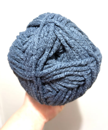 2 Balls x 255g Bernat Bounce Back Yarn Bulky Yarn : Indigo