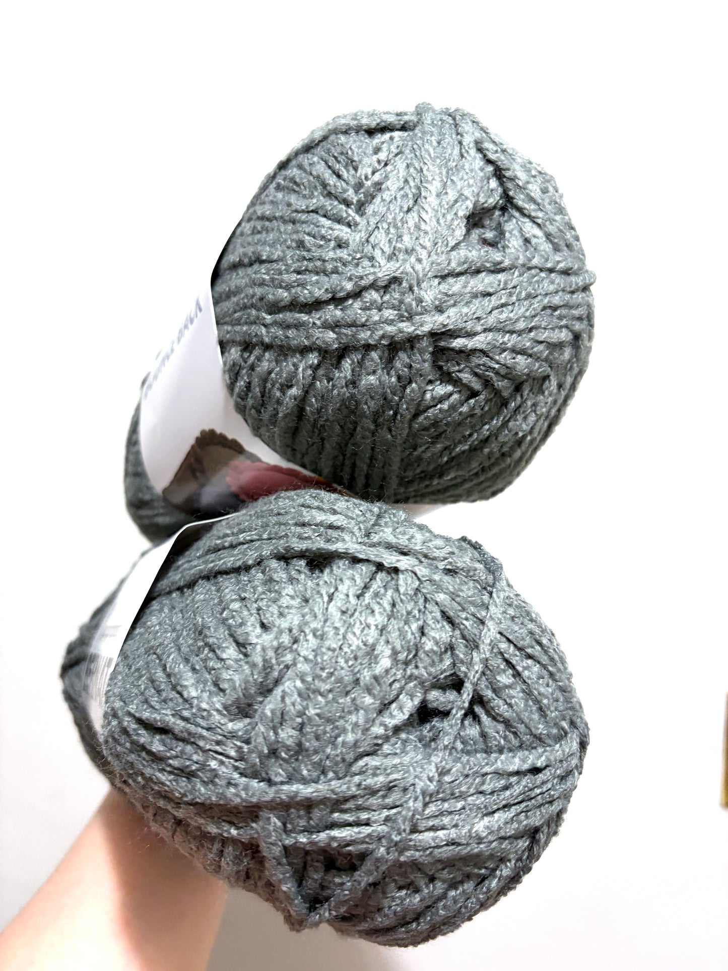 2 Balls x 255g Bernat Bounce Back Yarn Bulky Yarn : Grey Squirrel