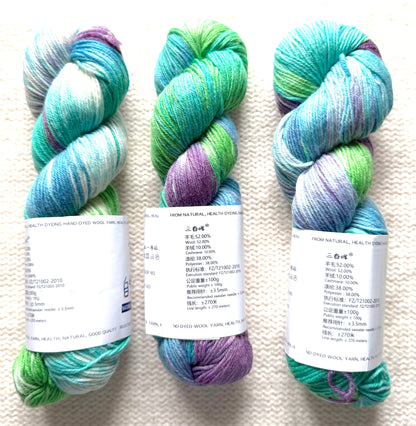 1 Skein x 100g Cashmere Wool Blend Gradient yarn : 16 Enchanted Lagoon