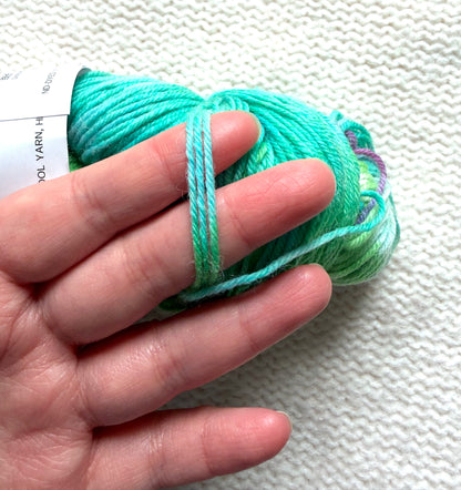 1 Skein x 100g Cashmere Wool Blend Gradient yarn : 16 Enchanted Lagoon