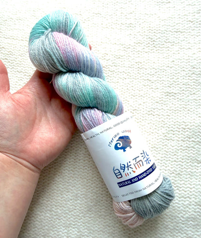1 Skein x 100g Cashmere Wool Blend Gradient yarn : 03 Lavender Seafoam