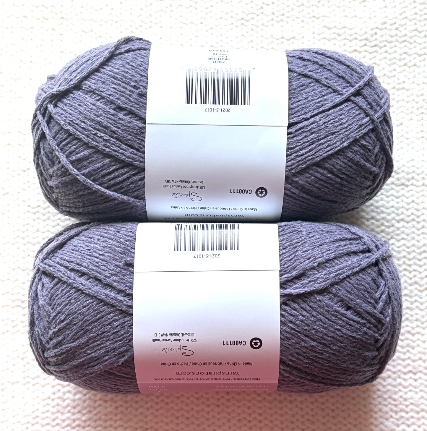 2 Balls x 140g Bernat Bundle Up Yarn Medium Yarn : Nighttime