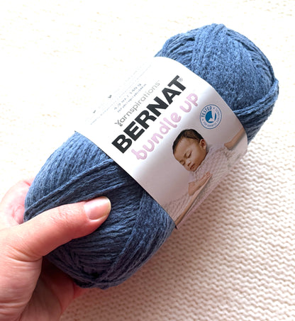 2 Balls x 140g Bernat Bundle Up Yarn Medium Yarn : Beluga