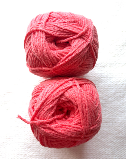 2 Balls x 140g Bernat Bundle Up Yarn Medium Yarn : Red Wagon