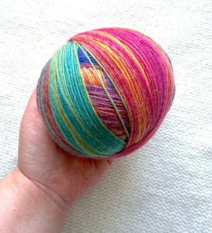 2 balls x 100g Gradient Wool Blend yarn : 80% Wool + Polyester : 07 Prism Tapestry