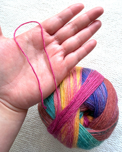 2 balls x 100g Gradient Wool Blend yarn : 80% Wool + Polyester : 07 Prism Tapestry