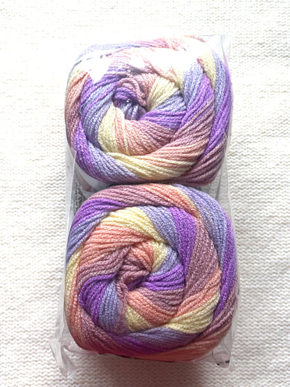 Caron Cinnamon Swirl Cakes Yarn 227g : Acrylic : Springtime - 1 cake