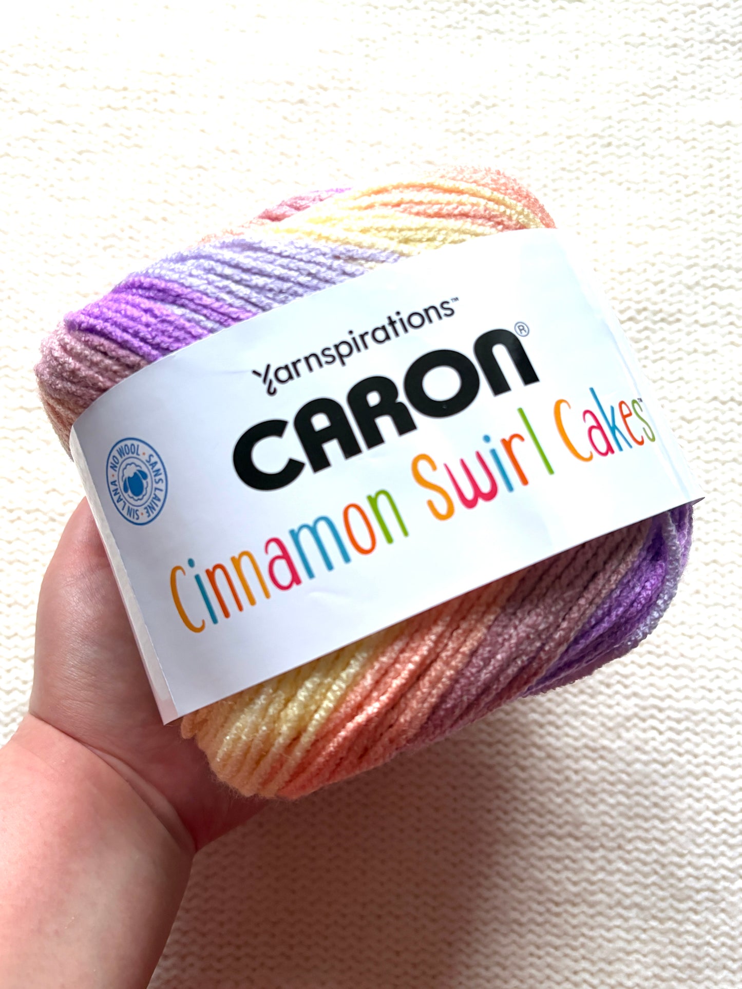 Caron Cinnamon Swirl Cakes Yarn 227g : Acrylic : Springtime - 1 cake