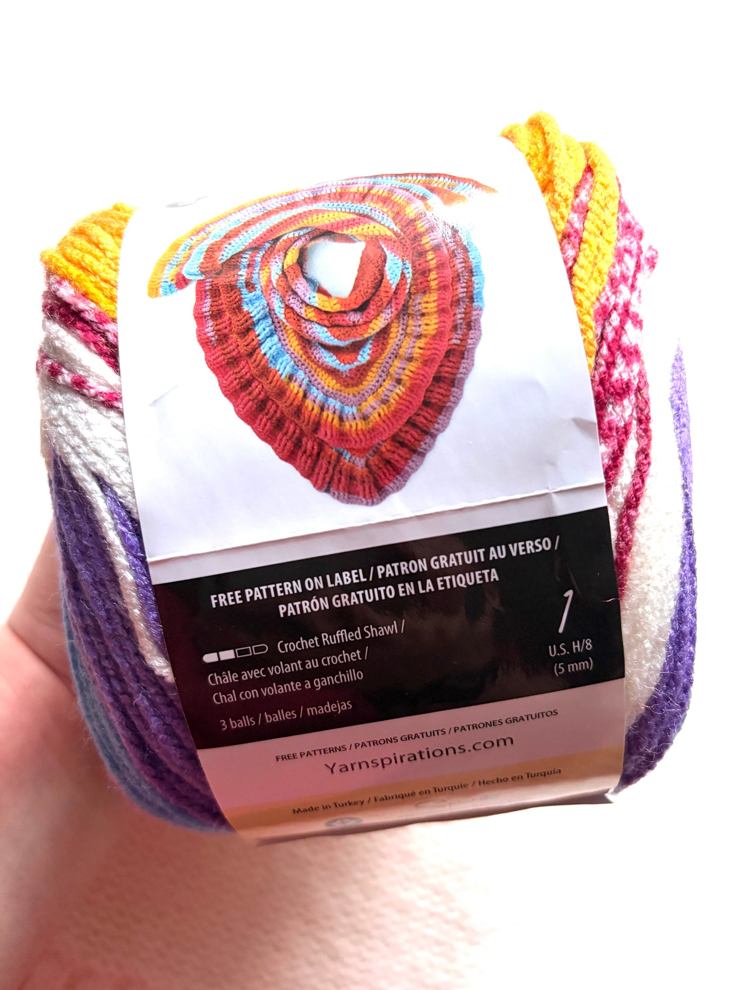 Caron Cinnamon Swirl Cakes Yarn 227g : Acrylic : Jellybeans - 1 cake