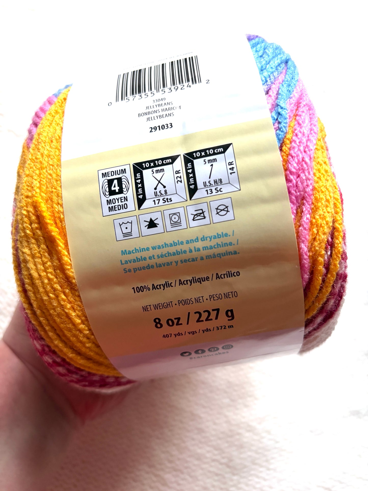 Caron Cinnamon Swirl Cakes Yarn 227g : Acrylic : Jellybeans - 1 cake