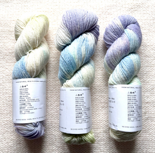 1 Skein x 100g Cashmere Wool Blend Gradient yarn : 10 Hydrangea Haze