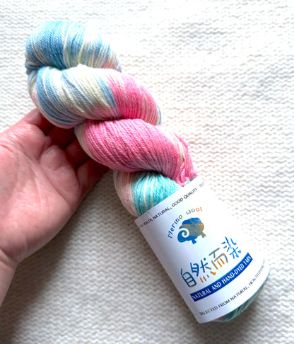 1 Skein x 100g Cashmere Wool Blend Gradient yarn : 13 Cotton Candy Skies