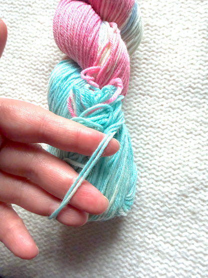 1 Skein x 100g Cashmere Wool Blend Gradient yarn : 13 Cotton Candy Skies