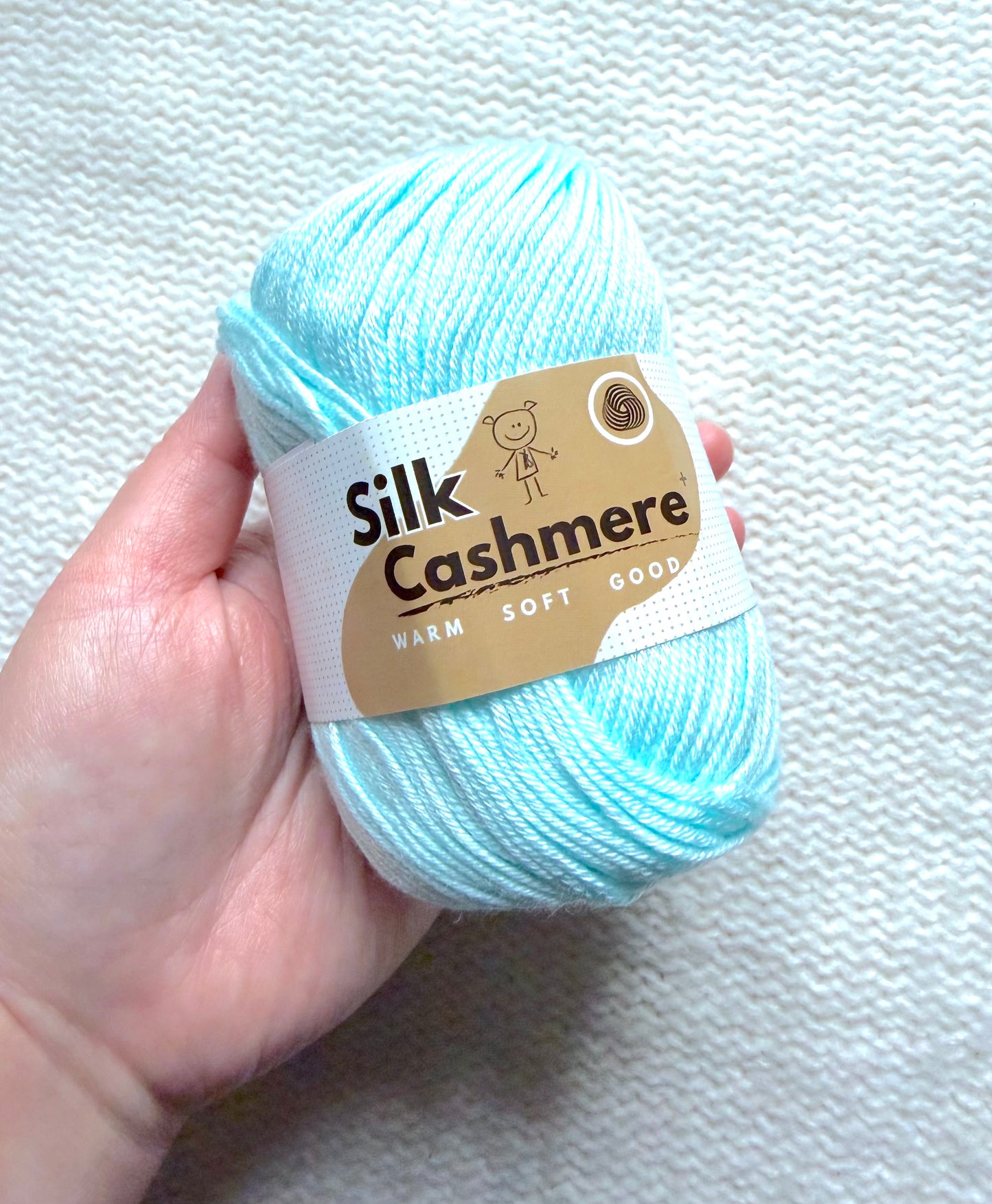 5 balls x 50g Cashmere Silk yarn : 60% Cashmere + 40% Silk : 07 Ice Blue