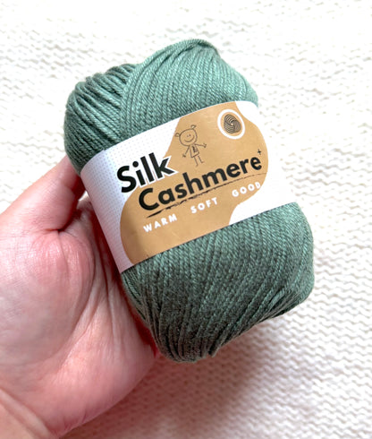 5 balls x 50g Cashmere Silk yarn : 60% Cashmere + 40% Silk : 67 Sage Green