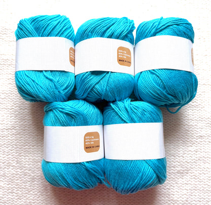 5 balls x 50g Cashmere Silk yarn : 60% Cashmere + 40% Silk : 27 Caribbean Blue