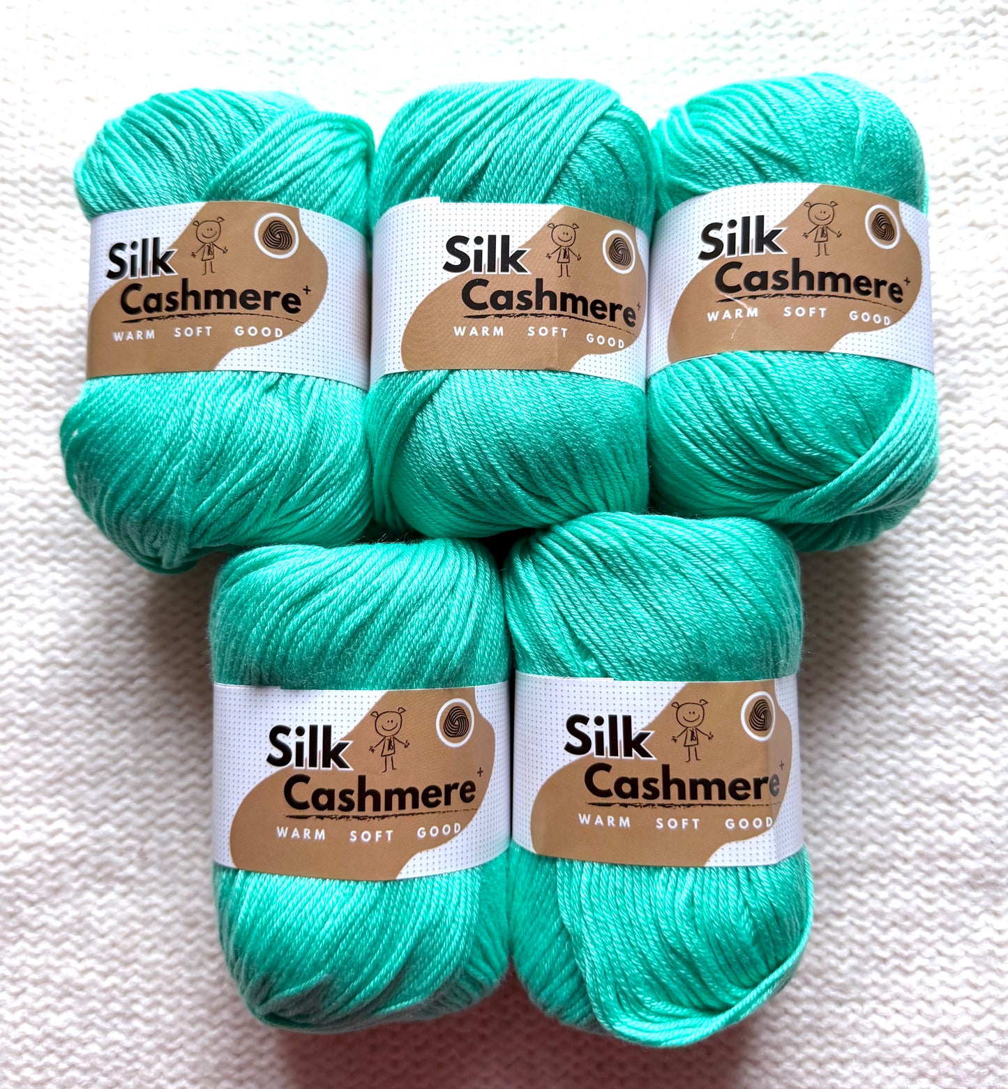 5 balls x 50g Cashmere Silk yarn : 60% Cashmere + 40% Silk : 44 Mint Green