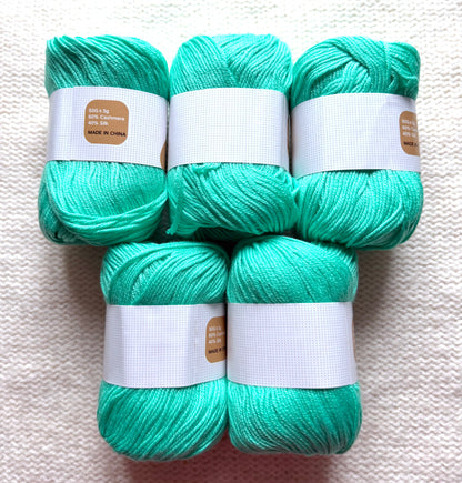 5 balls x 50g Cashmere Silk yarn : 60% Cashmere + 40% Silk : 44 Mint Green