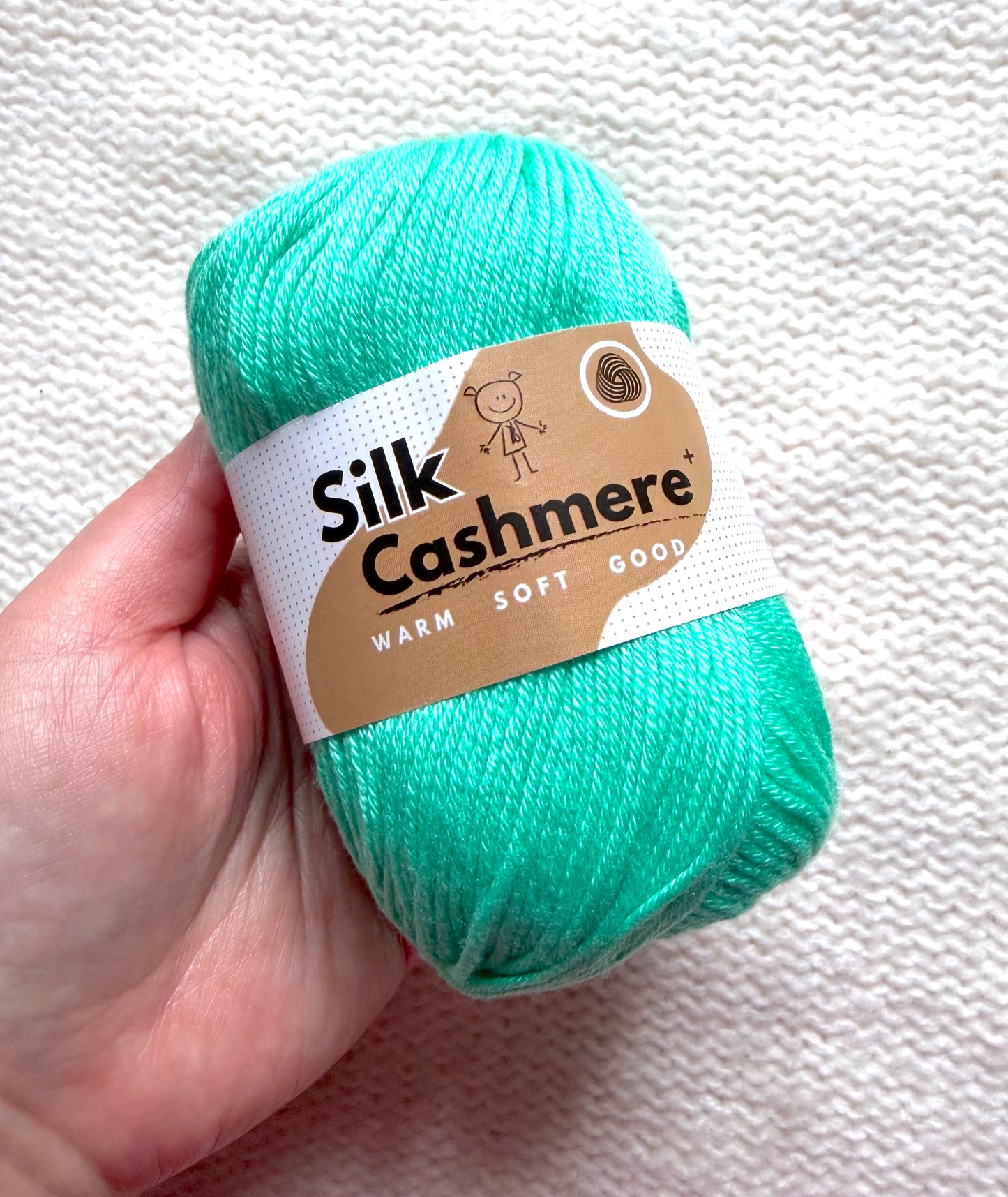 5 balls x 50g Cashmere Silk yarn : 60% Cashmere + 40% Silk : 44 Mint Green