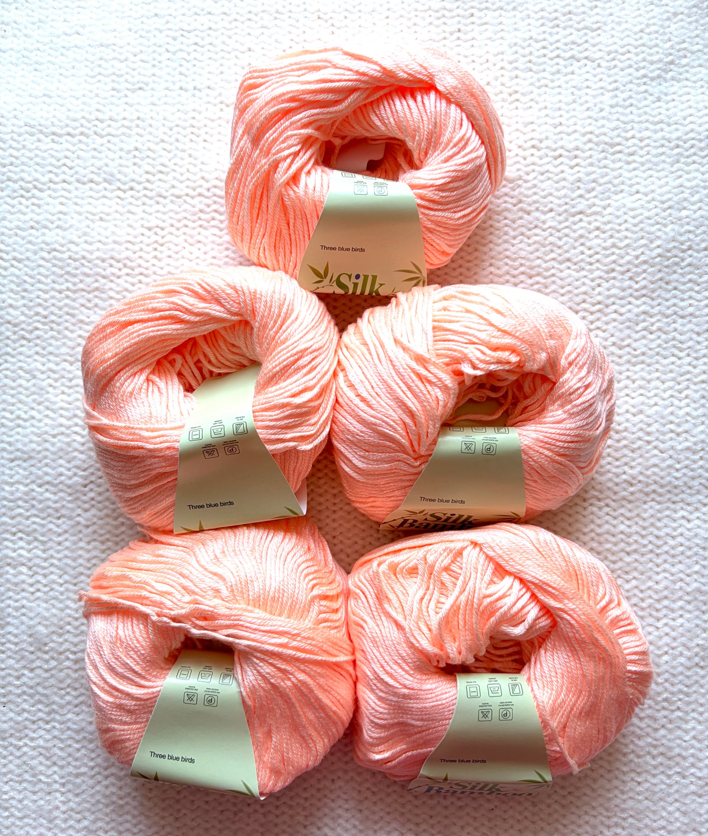5 balls x 50g Cashmere Silk yarn : Cashmere + Silk + Bamboo fiber : 05 Soft Coral