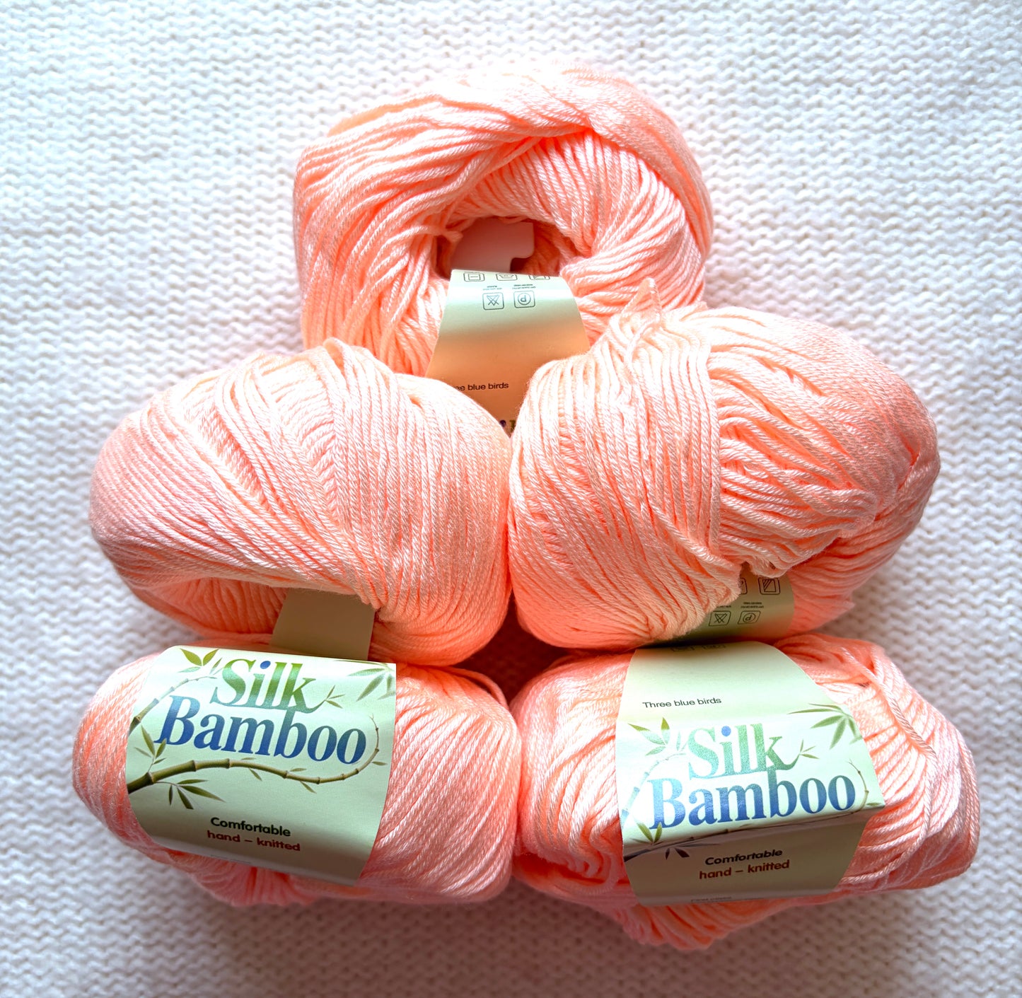5 balls x 50g Cashmere Silk yarn : Cashmere + Silk + Bamboo fiber : 05 Soft Coral