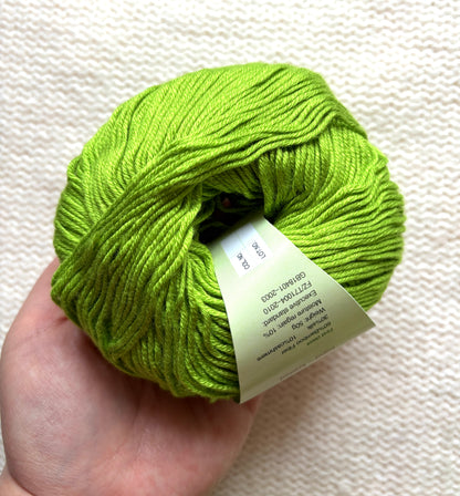 5 balls x 50g Cashmere Silk yarn : Cashmere + Silk + Bamboo fiber : 18 Key Lime