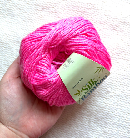 5 balls x 50g Cashmere Silk yarn : Cashmere + Silk + Bamboo fiber : 12 Hot Pink