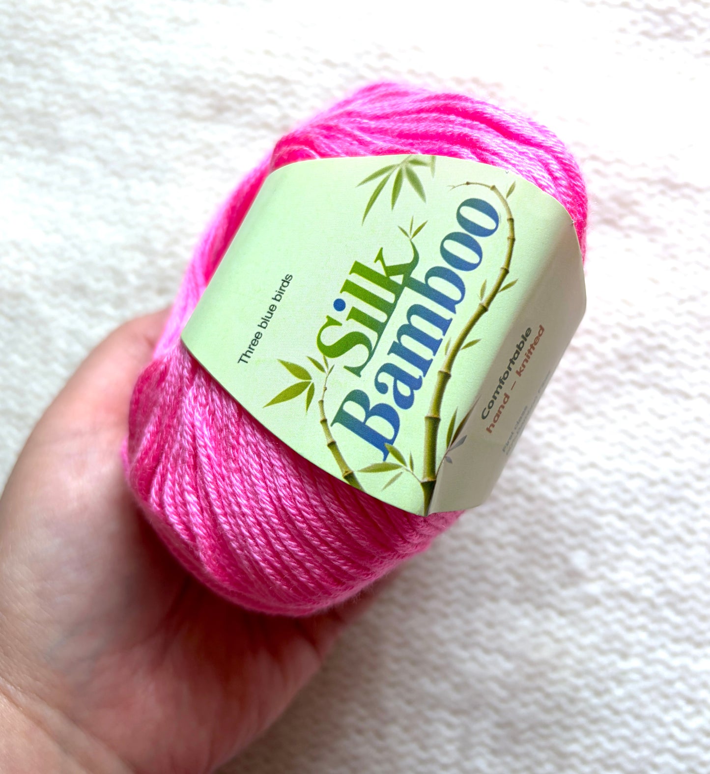 5 balls x 50g Cashmere Silk yarn : Cashmere + Silk + Bamboo fiber : 12 Hot Pink