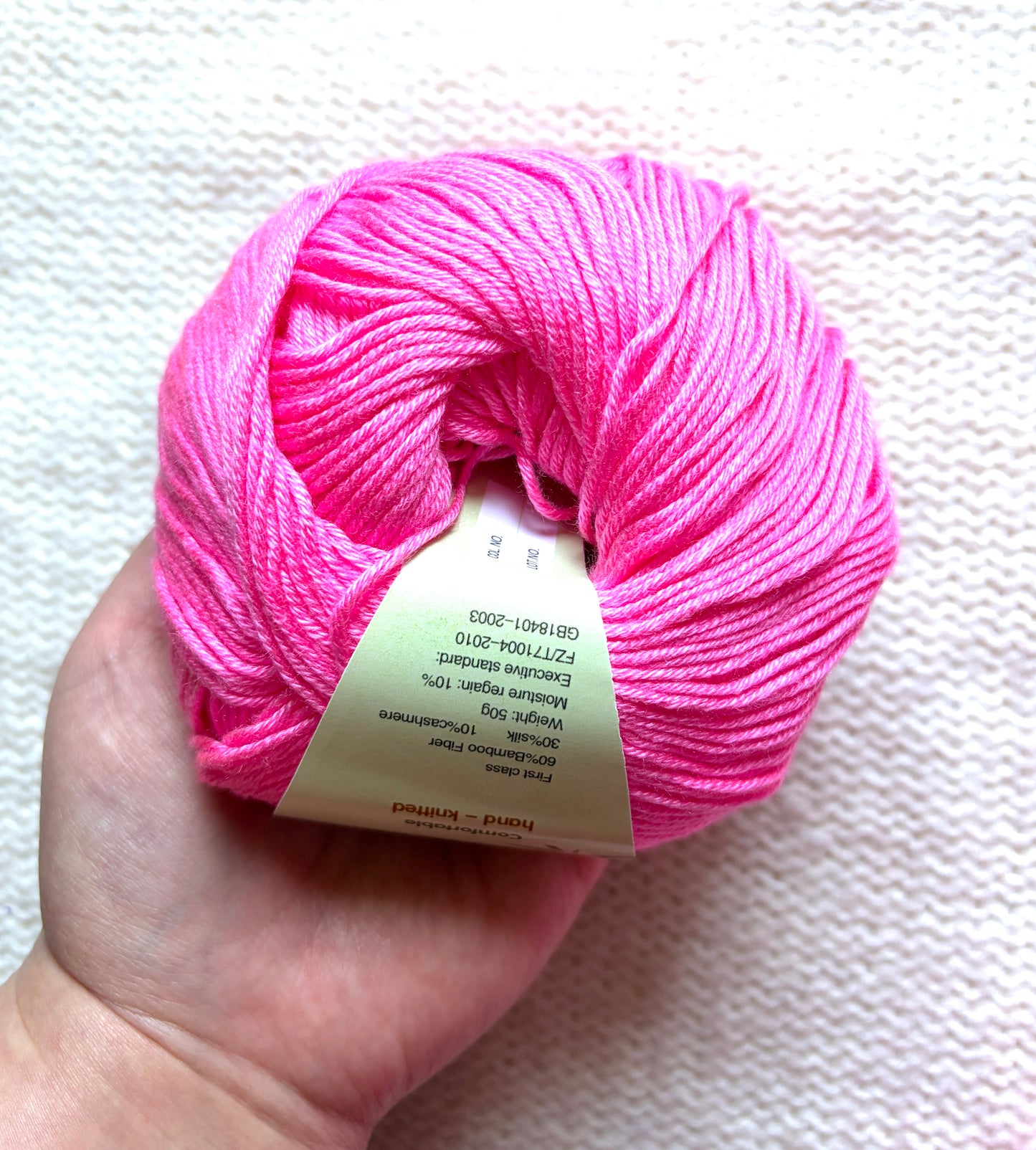 5 balls x 50g Cashmere Silk yarn : Cashmere + Silk + Bamboo fiber : 12 Hot Pink