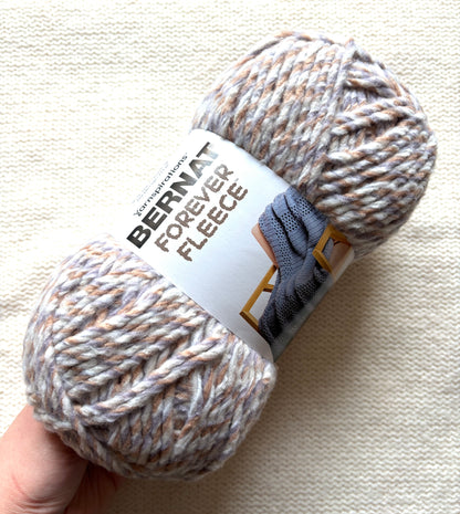 2 Balls x 280g Bernat Forever Fleece Super Chunky Yarn : Natural