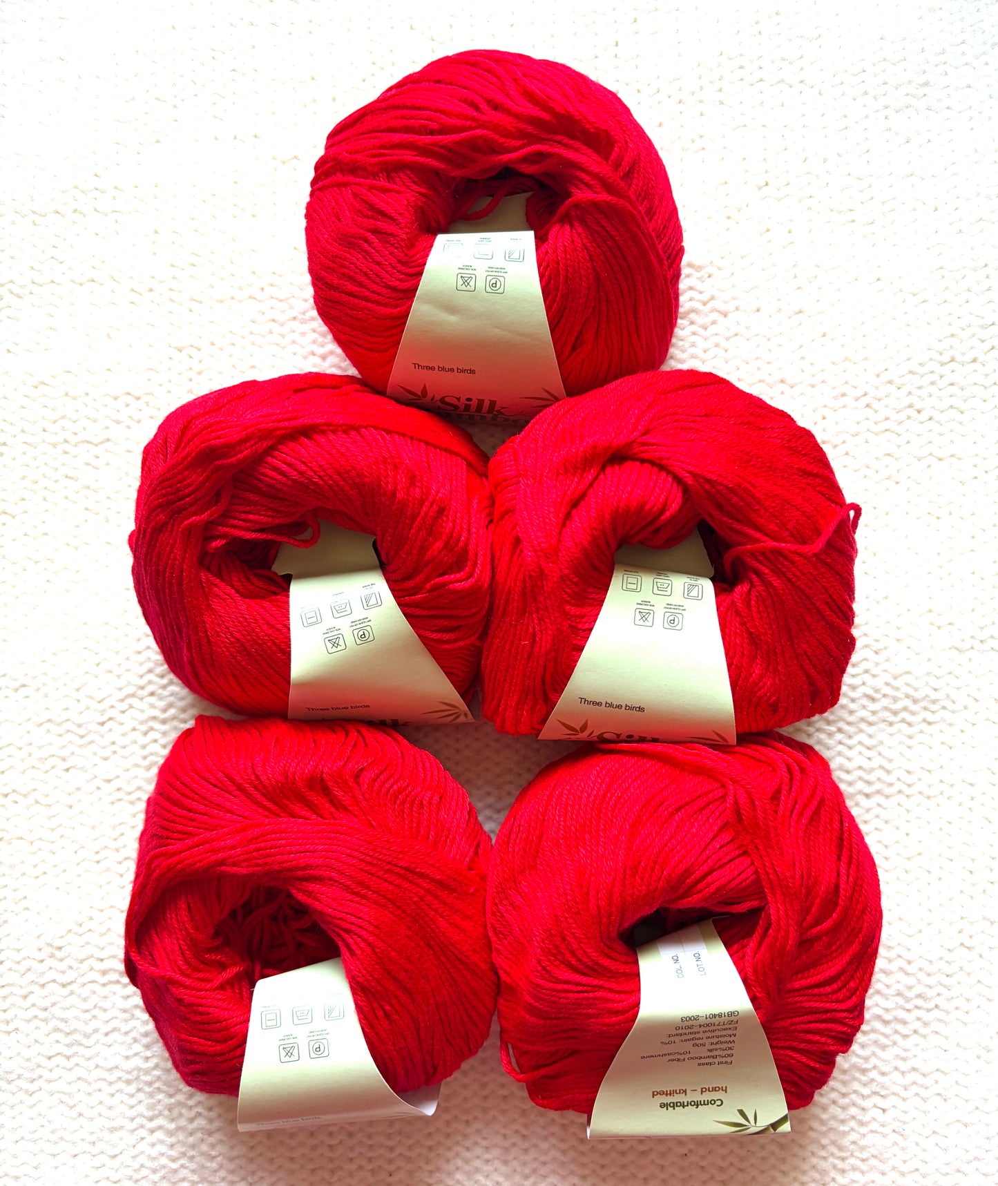 5 balls x 50g Cashmere Silk yarn : Cashmere + Silk + Bamboo fiber : 11 Scarlet Red