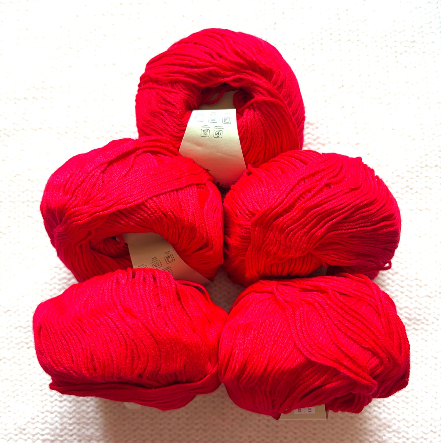 5 balls x 50g Cashmere Silk yarn : Cashmere + Silk + Bamboo fiber : 11 Scarlet Red